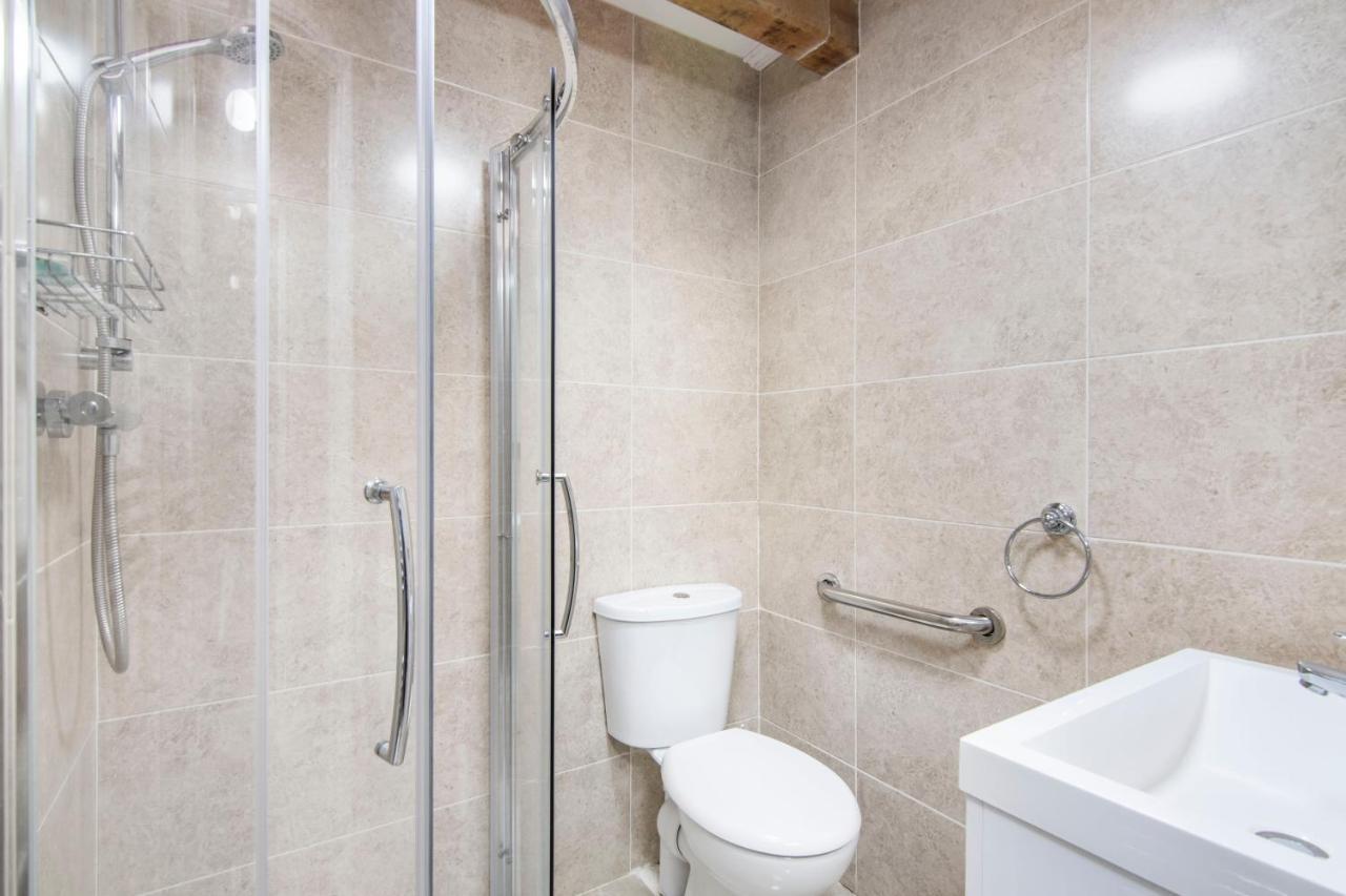 The Roost Group - The Coach House - Hot Tub Villa Gravesend Eksteriør bilde
