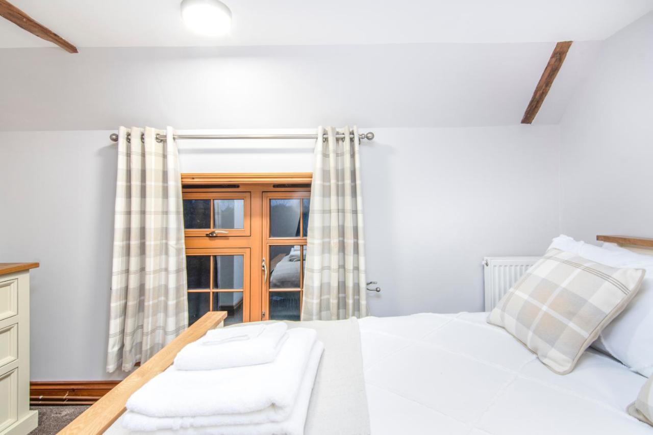 The Roost Group - The Coach House - Hot Tub Villa Gravesend Eksteriør bilde