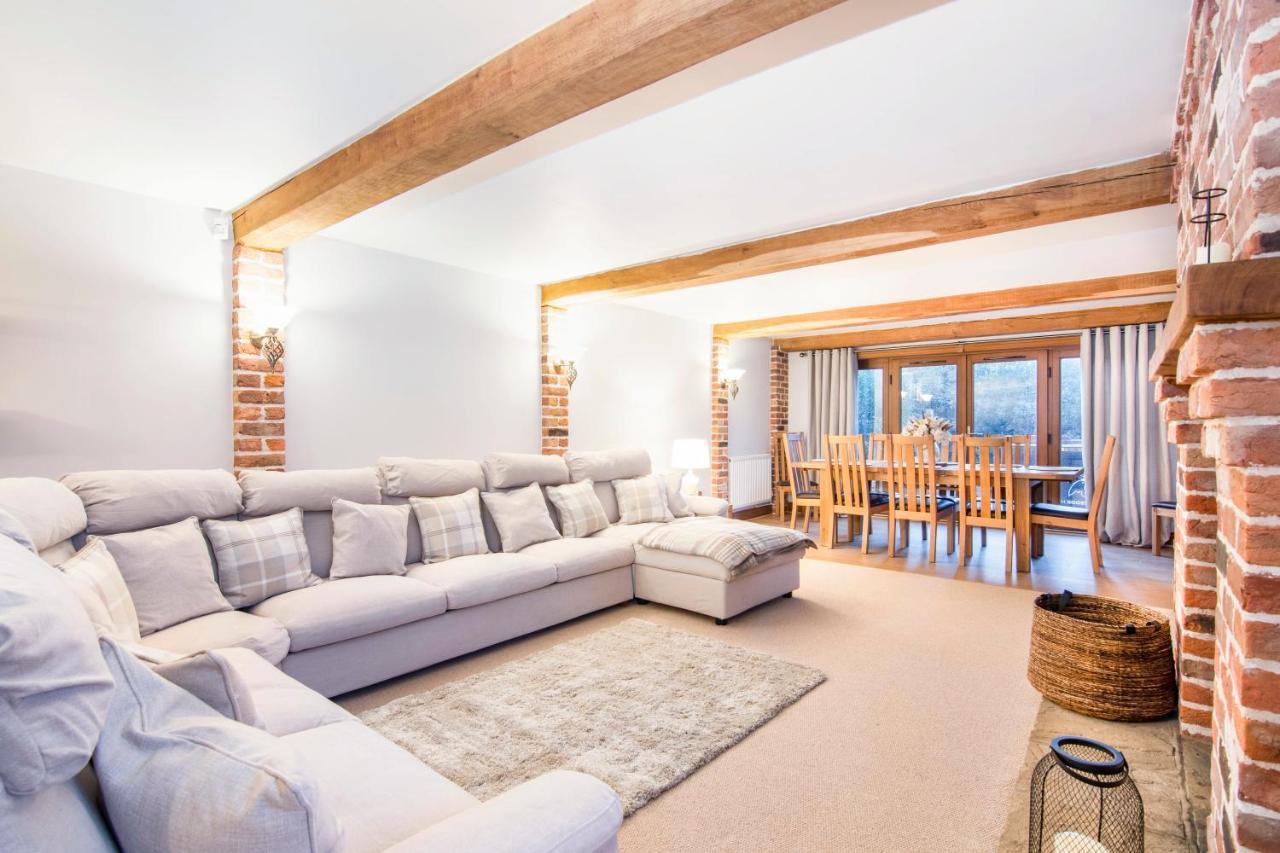 The Roost Group - The Coach House - Hot Tub Villa Gravesend Eksteriør bilde