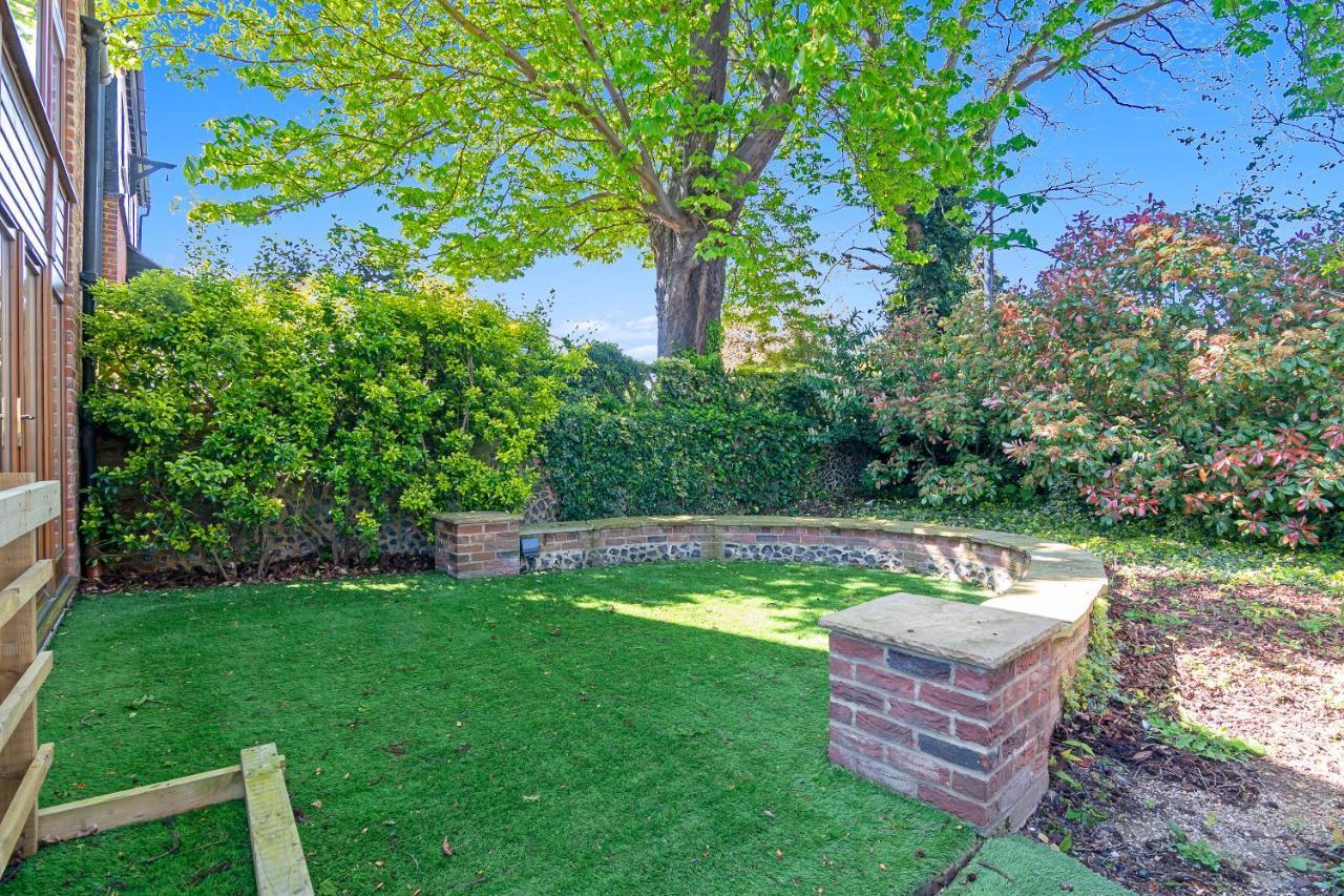 The Roost Group - The Coach House - Hot Tub Villa Gravesend Eksteriør bilde