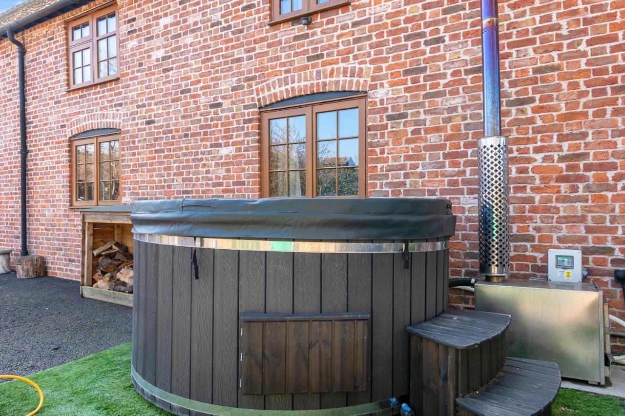 The Roost Group - The Coach House - Hot Tub Villa Gravesend Eksteriør bilde
